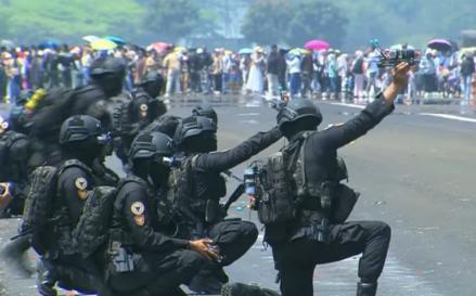 TNI Pamer Drone Kamikaze di Hadapan Prabowo, Bisa Hancurkan Sasaran Cepat dan Akurat (Foto: Biro Setpres)