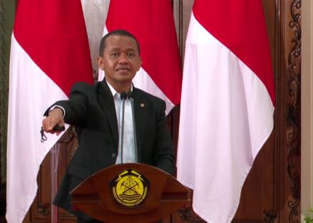Soal AS Minta Akses Khusus ke Mineral Kritis RI, Bahlil: Masih Omon-omon. (Foto: Iqbal Dwi Purnama/Inews Media Group)