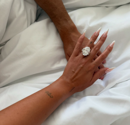 Harga Cincin Christiano Ronaldo untuk Tunangannya Ditaksir Tembus Rp80 Miliar. (Foto: Instagram/Georgina Rodriguez)