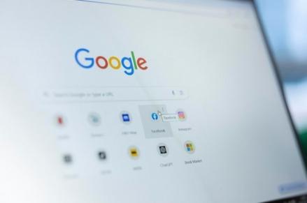 Google Cetak Rekor Pendapatan Rp6.700 Triliun pada 2025. (Foto: Freepik)