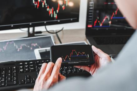 Komisaris Amman Mineral (AMMN) Borong Saham Rp1,8 Triliun di Tengah Volatilitas Harga  (Foto: dok Freepik)