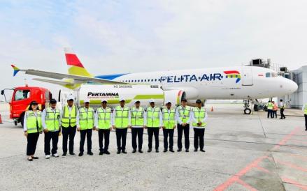 Pertamina resmi melakukan penerbangan perdana Sustainable Aviation Fuel (SAF) berbahan baku minyak jelantah. (Foto: Dok. Pertamina)