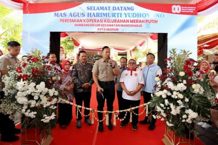 Resmikan Koperasi Merah Putih di Madiun, AHY: Harus Mengangkat Ekonomi Rakyat. (Foto: Dok Kemenkoinfra)