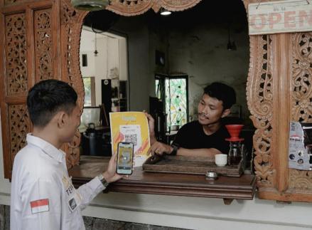 Transaksi QR Antar Negara di Livin' by Mandiri Capai Rp61 Miliar hingga Juli 2025 (FOTO:Dok BMRI)