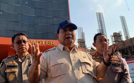 Prabowo Perintahkan Kapolri Naikkan Pangkat Anggota Polisi yang Luka saat Amankan Demo