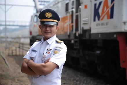 Rekrutmen Eksternal KAI 2025 Ditutup Jam 11 Malam Ini, Cek Posisi dan Syaratnya. (Foto Istimewa)