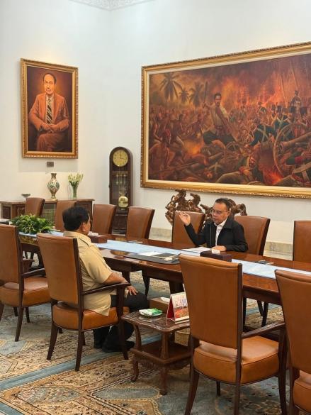 Prabowo Diskusi Empat Mata dengan Dasco di Istana, Ini yang Dibahas. (Foto: Instagram Selretariat Kabinet)