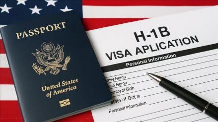 Biaya Visa H-1B Naik, Amazon, Google, dan Microsoft Minta Karyawannya Tak Keluar AS. (Foto: Anadolu Agency)