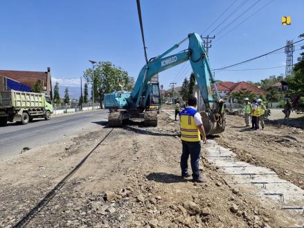 Kementerian PU Gelontorkan Rp21,28 Miliar Lakukan Preservasi Jalan Sepanjang 120 Km di NTB