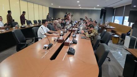 Menkeu Purbaya Sidak ke Kantor BNI, Ada Apa? Foto: TikTok Menteri Keuangan Purbaya.