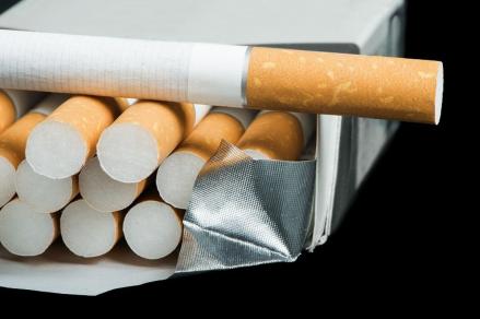 Harga Jual Eceran Naik, Berapa Cukai Rokok Legal di Indonesia?