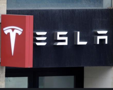 Tesla Catat Pengiriman Mobil 497 Ribu Unit, Lampaui Estimasi Kuartal III-2025 (FOTO:Dok Laman Investing)