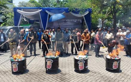 Purbaya Tolak Musnahkan Rokok Ilegal, Pilih Siapkan Kawasan Industri Rokok untuk Bina Pelaku (Anggie Ariesta/iNews Media Group)