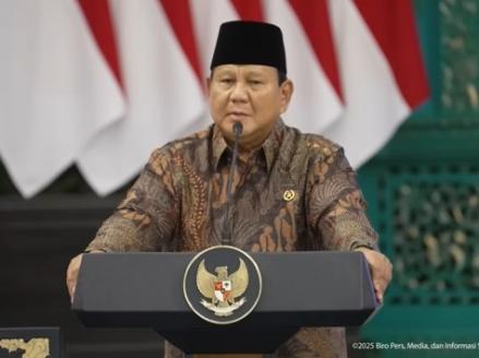 Prabowo: Gaji Hakim Naik 280 Persen, Hidupnya Harus Terhormat Tak Bisa Disogok. (Foto: Tangkapan Layar Youtube Sekretariat Presiden)