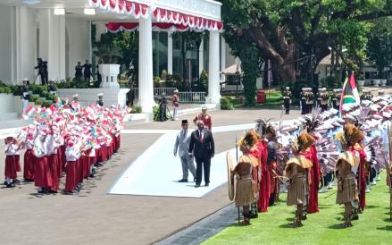 Prabowo Sambut Kedatangan Presiden Afrika Selatan di Istana Merdeka