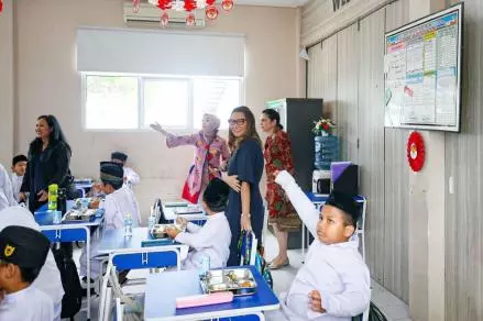 Ibu Negara Brasil Pantau Program Makan Bergizi Gratis (MBG) di Jakarta. (Foto: Aldhi Chandra/Inews Media Group)