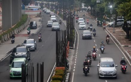 Pemerintah Provinsi DKI Jakarta bakal membongkar tiang-tiang monorel yang berada di Jalan Rasuna Said, Kuningan, Jakarta. (Foto: iNews Media Group)