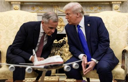 Trump Umumkan Kenaikan Tarif 10 Persen terhadap Kanada (FOTO:Dok Laman Reuters)