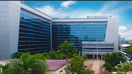 Kemnaker Usir 94 Pekerja WNA Ilegal di KEK Sei Mangkei Simalungun. Foto: dok. Kemnaker.