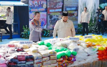 Cerita Kapolri Tak Menyangka Presiden Prabowo Mau Hadiri Pemusnahan 214,84 Ton Narkoba