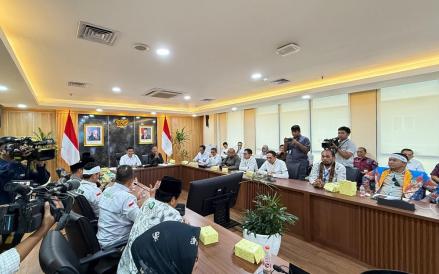 Guru Madrasah Minta Diangkat Jadi PPPK, Begini Kata Istana (Biro Setpres)