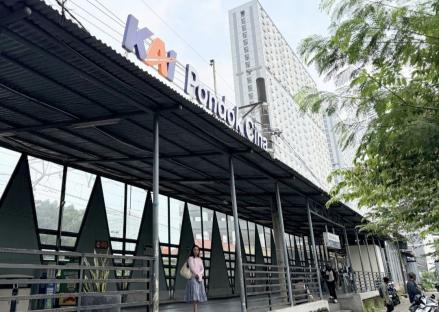 KAI Commuter Lakukan Penyesuaian Alur Pengguna di Stasiun Pondok Cina Mulai Hari Ini (FOTO:Dok KAI)