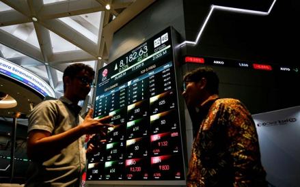 Indeks Harga Saham Gabungan (IHSG) tak bertenaga pada perdagangan sesi I, Kamis (26/2/2026). (Foto: iNews Media/Aldhi Chandra)