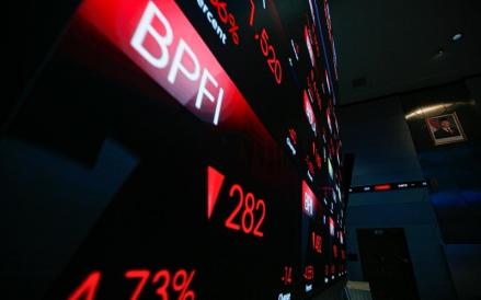 Indeks Harga Saham Gabungan (IHSG) berakhir di zona merah pada sesi II perdagangan Selasa (3/3/2026) sore. (Foto: iNews Media/Aldhi Chandra)