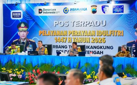 Kapolri Tinjau Gerbang Tol Kalikangkung, Pastikan Pelayanan hingga Rekayasa Lalin Mudik Optimal