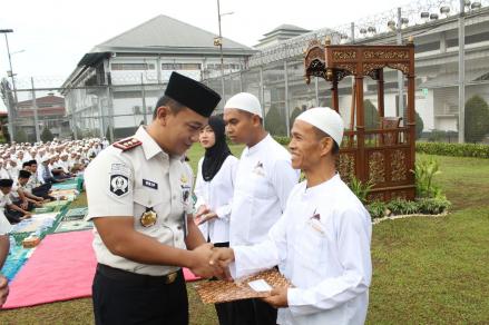 Lapas Kelas IIA Cikarang Berikan Remisi Khusus untuk 1.044 Warga Binaan saat Lebaran 2026. (Foto: Lapas Kelas IIA Cikarang)