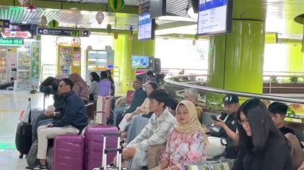 Arus Balik Lebaran 2026, Begini Situasi Terkini Stasiun Gambir Siang Ini. (Foto Ravie/IMG)