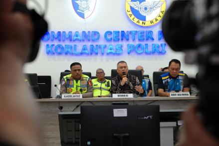 2,3 Juta Kendaraan Kembali ke Jakarta, One Way Diterapkan di Trans Jawa KM 132-KM 70. (Foto: Kemenhub)