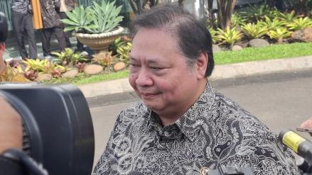 Airlangga Sebut Kebijakan WFH Satu Hari dalam Seminggu Ditetapkan Akhir Maret 2026. (Foto Binti/IMG)