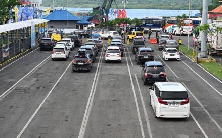 Kemenhub meminta seluruh pemangku kepentingan untuk mewaspadai potensi lonjakan arus balik pada 28-29 Maret 2026. (Foto: Dok. Kemenhub)