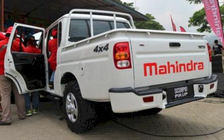 Menkop Tegaskan Pikap India yang Terlanjur Diimpor Tetap Dipakai untuk Kopdes Merah Putih