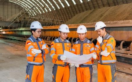 PT Semen Baturaja (Persero) Tbk (SMBR) mencatatkan kinerja keuangan yang solid sepanjang tahun 2025. (Foto: Ist)