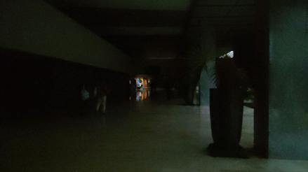 Efisiensi Anggaran, Begini Suasana Gedung DPR yang Mulai Gelap Karena Listrik Dipadamkan. (Foto: iNews Media Group)