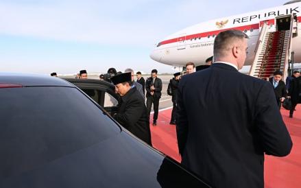 Presiden Prabowo Tiba di Moskow, Dijadwalkan Bertemu Empat Mata dengan Putin 