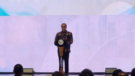 OJK Targetkan Pasar Modal Sumbang Rp1.812 Triliun dari Kebutuhan Investasi (Foto: iNews Media Group)