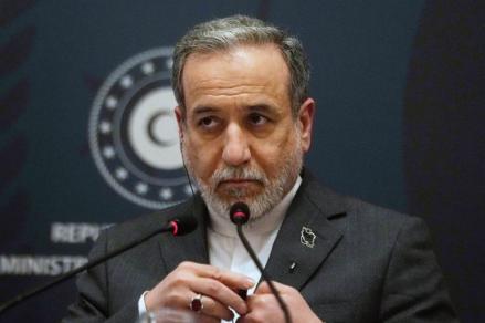 Menlu Iran Tegaskan Tidak Ada Solusi Militer di Hormuz, Pembicaraan dengan AS Terus Berlanjut. (Foto: iNews Media Group)