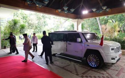 Tiba di Filipina, Presiden Prabowo Dijemput Maung MV3