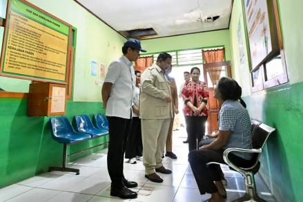 Prabowo Tinjau Puskesmas Miangas Sulut, Pastikan Pelayanan Kesehatan di Perbatasan. (Foto: Dok. BPMI)