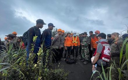 Tim SAR resmi menghentikan pencarian setelah menemukan seluruh korban erupsi Gunung Dukono di Kabupaten Halmahera Utara. (Foto: Ist)
