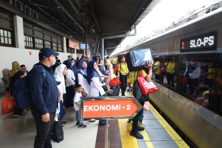 Libur Kenaikan Yesus Kristus, 142.147 Kursi KA Jarak Jauh dari Jakarta Habis Terjual. (Foto Istimewa)