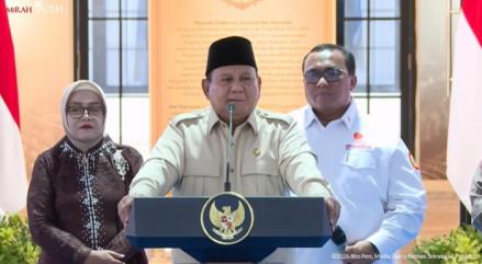 Banyak Negara Ingin Beli Pupuk dan Beras dari Indonesia, Prabowo: Bantu Semua