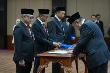 Gubernur BI Lantik Tiga Pimpinan Satuan Kerja Baru, Ini Daftar Namanya. (Foto Istimewa)