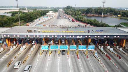 Libur Iduladha 2026, Lebih dari 300.000 Kendaraan Keluar Jabodetabek dalam Dua Hari.(Foto: Jasa Marga)