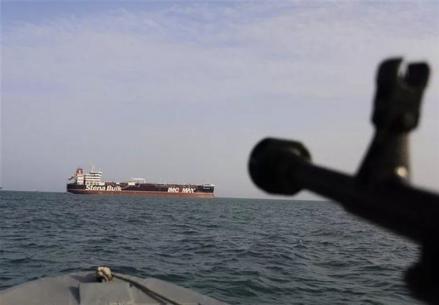 Iran Tutup Total Selat Hormuz, Ancam Serang Semua Kapal yang Coba Melintas. (Foto: Tasnim News)