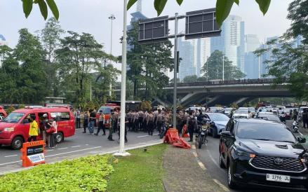 Ada Demo Mahasiswa di Bundaran HI, Ruas Jalan Sudirman Ditutup Sementara