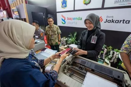 Belanja Sambil Bayar Pajak Kendaraan Bermotor di Jakarta Fair, Begini Caranya. (Foto Istimewa)